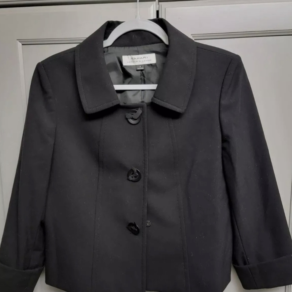 Tahari Lavine Cropped Black M Blazer